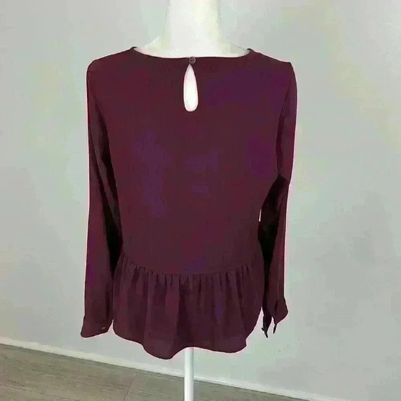 Apt. 9 Maroon Scoop Neck Blouse Size Small - Picture 4 of 9